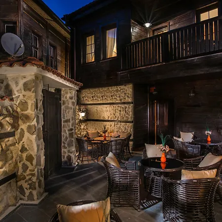 Casa de hóspedes Effect Boutique Azzura - Adults Only 3*